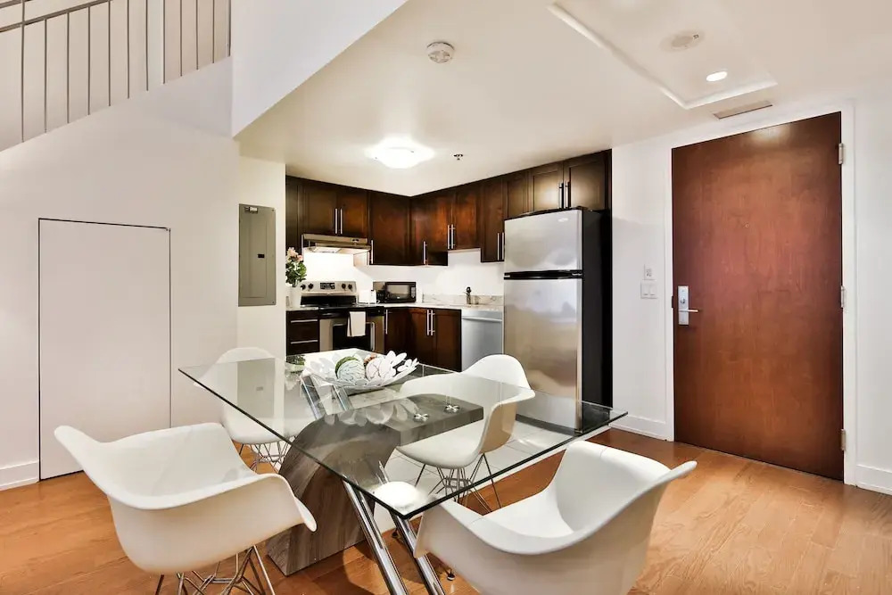 Montreal Convention Center Apartments