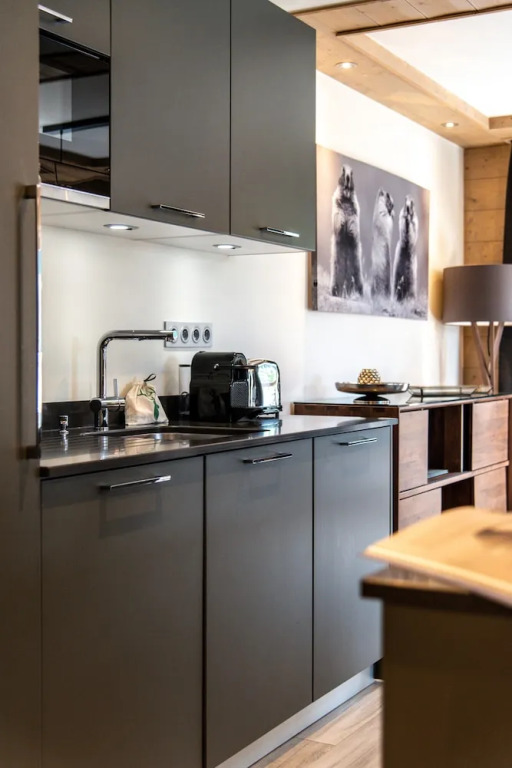 Mammoth Lodge by Alpine Resorts