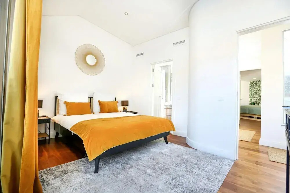 Green & Gorgeous - 3 bedroom Getaway in the Heart