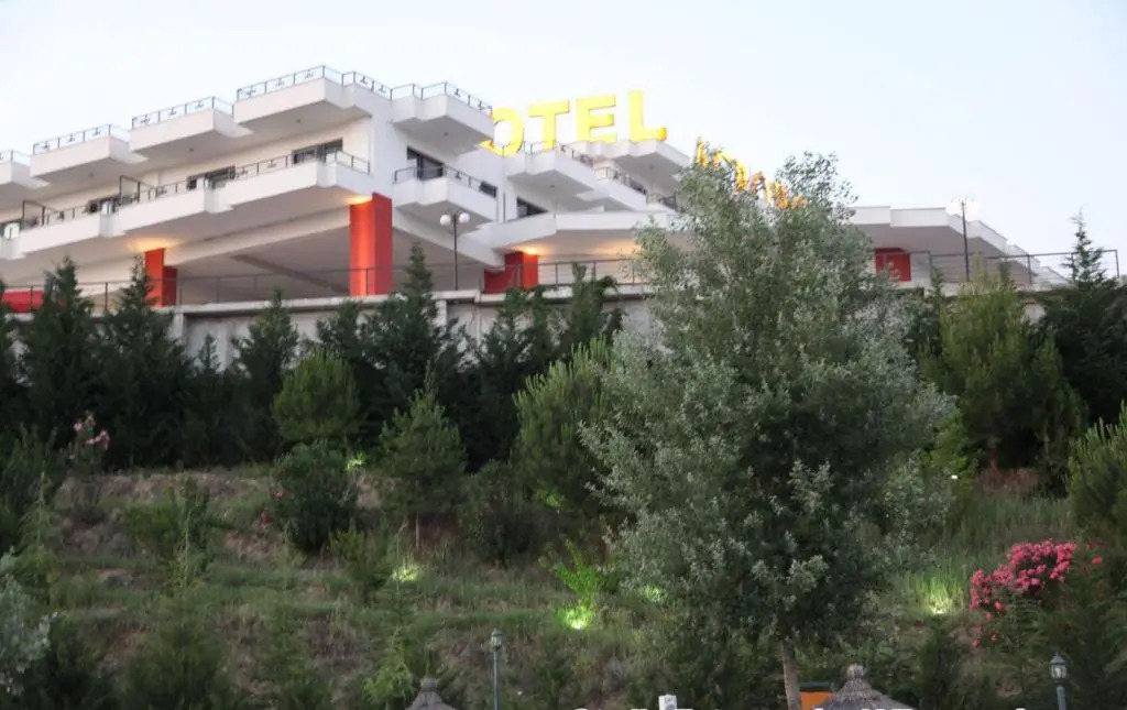 Acropol Hotel