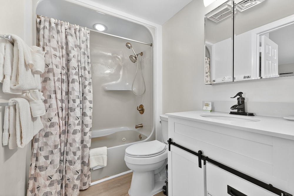 Ocean Forest Plaza Unit 1412