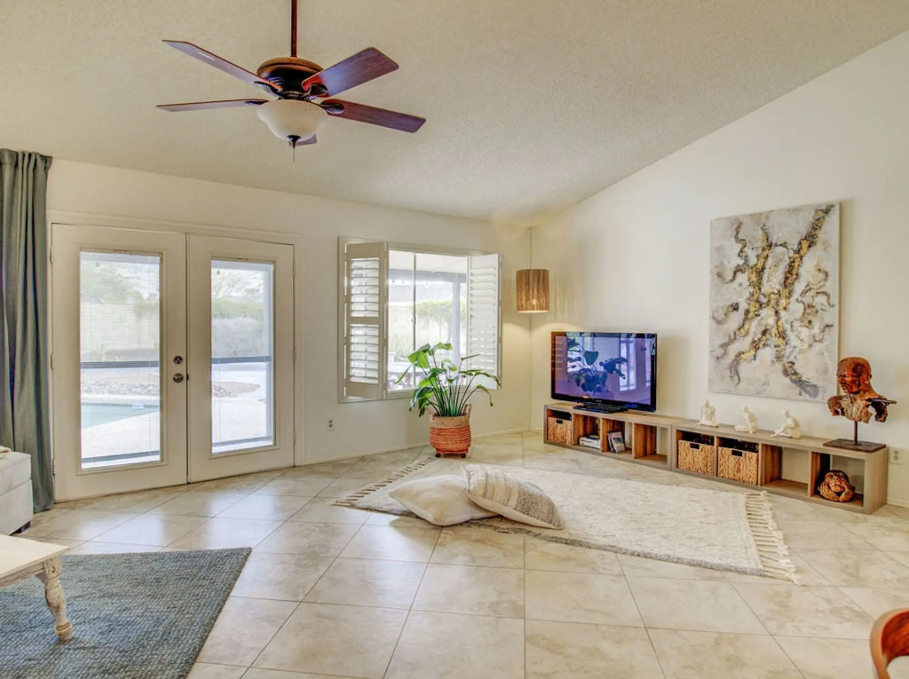 Royale Living in the Heart of Phoenix