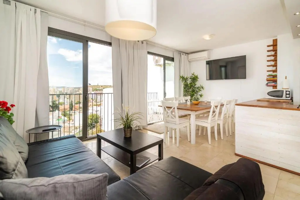 Torreblanca 4BDR Townhouse with Stunning Views