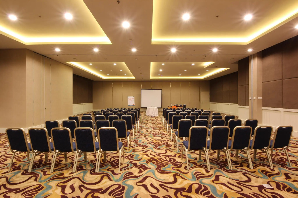 HARRIS Hotel & Convention Festival Citylink Bandung
