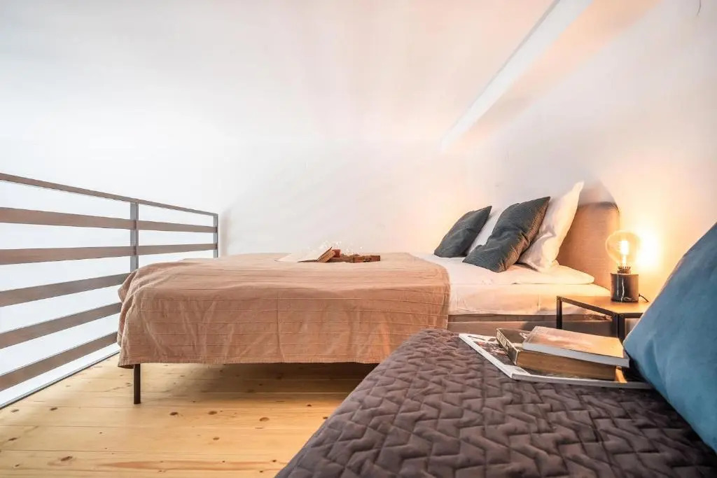 Tower Street Apartments by MB Apartments
