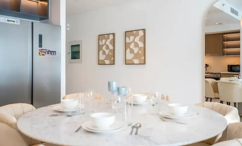 Homesgetaway- Brand New 2BR Burj Crown