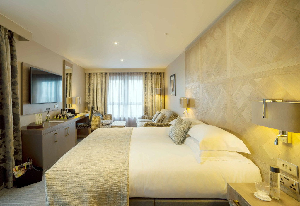 Boulevard Hotel