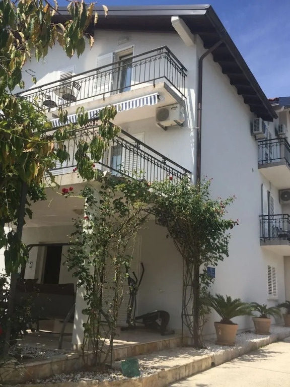 Logos Guesthouse