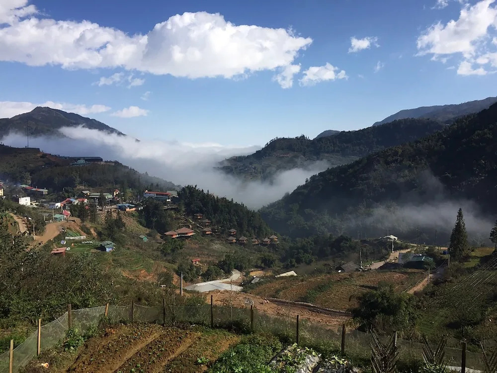 Scenic Views Farmstay & Hostel