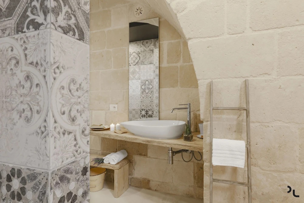 Hydria Rooms