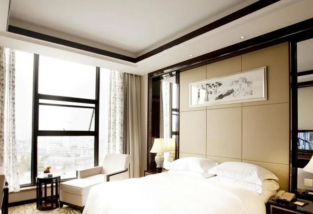 Jinhe Hotel