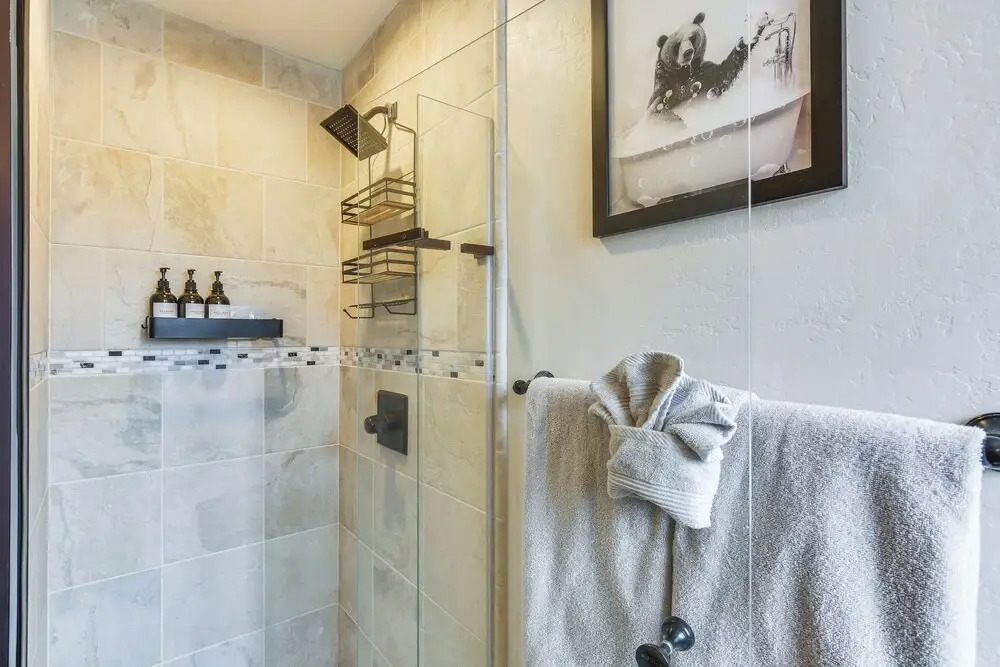 Serene Big Bear Retreat w/ Hot Tub + Game Room!
