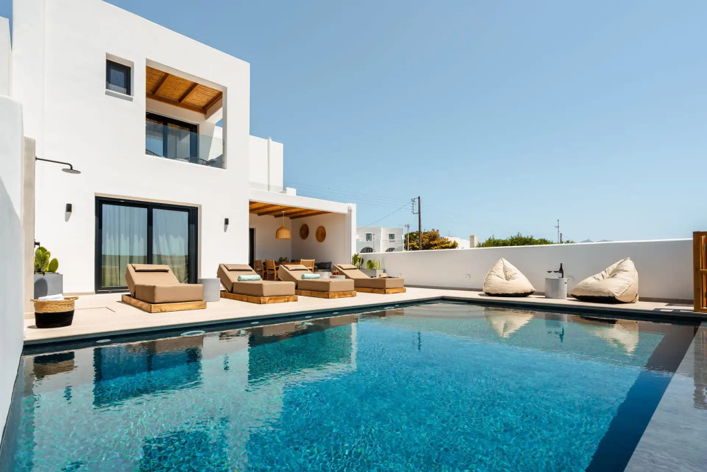 C & G Villas