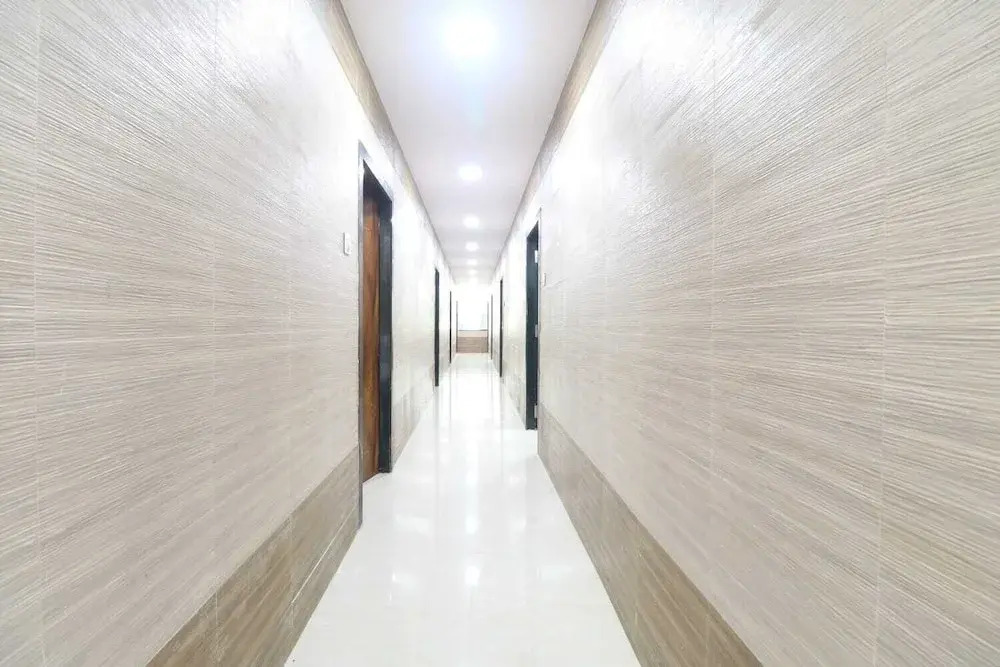 HOTEL VALLABHA RESiDENCY