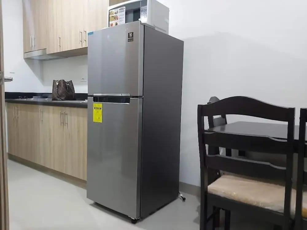 Shore2 Residences Tower2