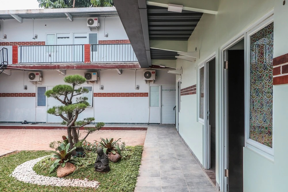 OYO Life 1823 Tekno Residence