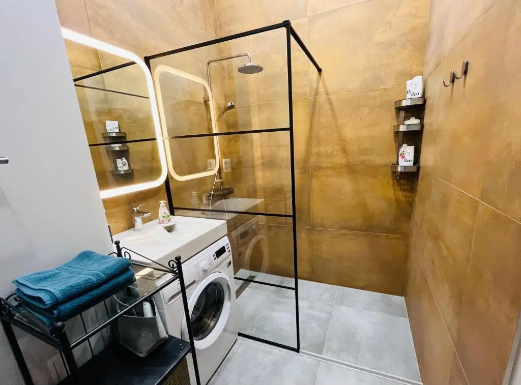 Library house apartment quiet&compact 2 rooms&beds
