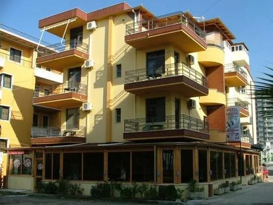 Hotel Dollari