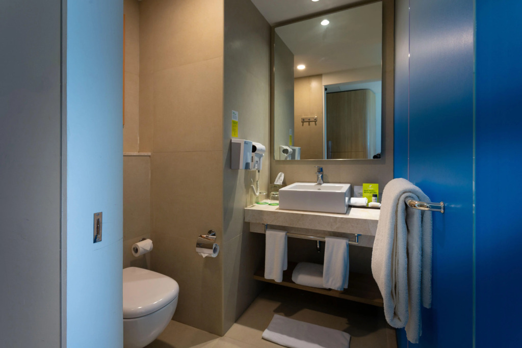 Holiday Inn Bengaluru Racecourse by IHG