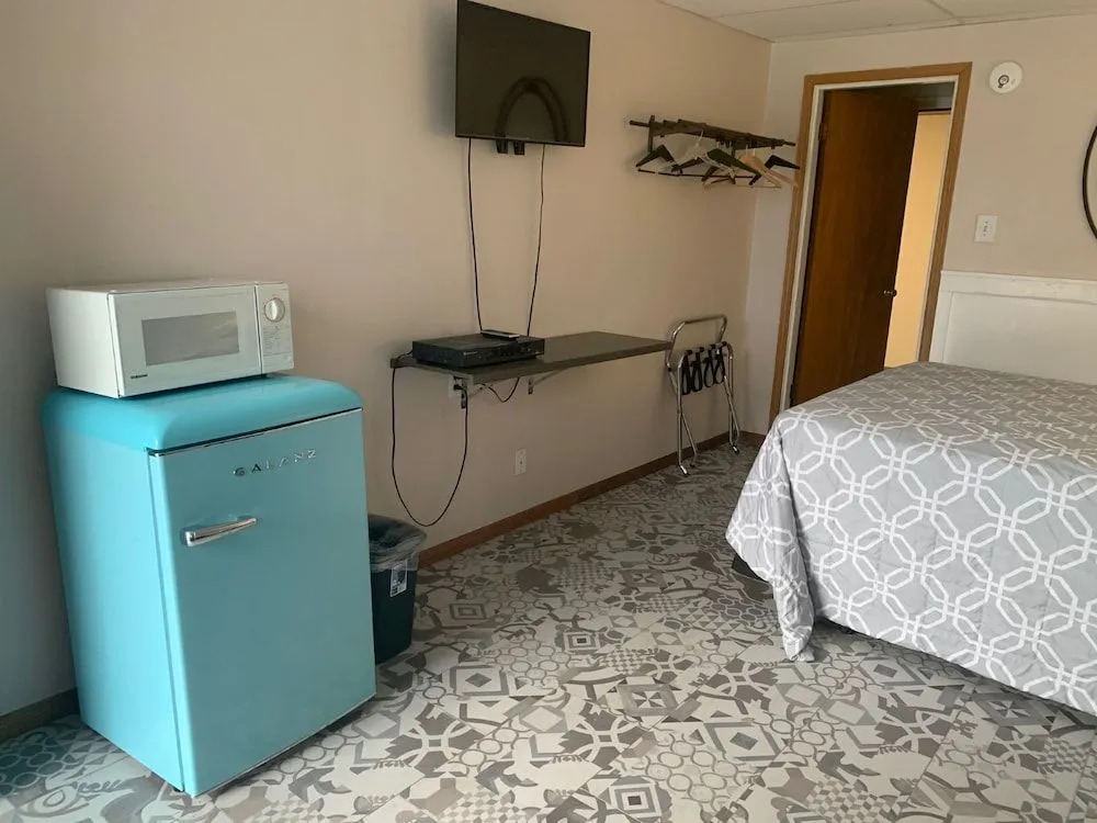 Marina Motel