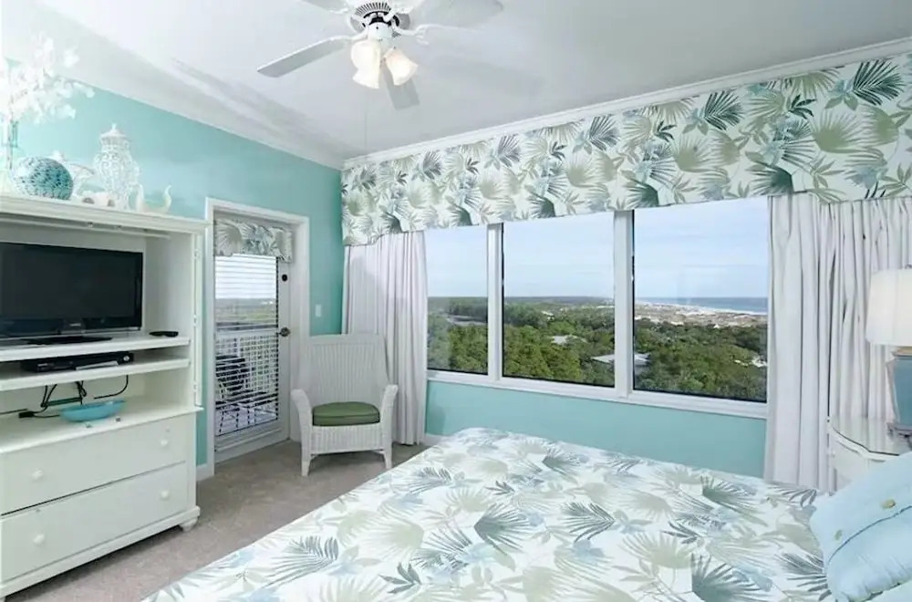 Tops'l 1008 Lockoff 3 Bedroom Condo by RedAwning