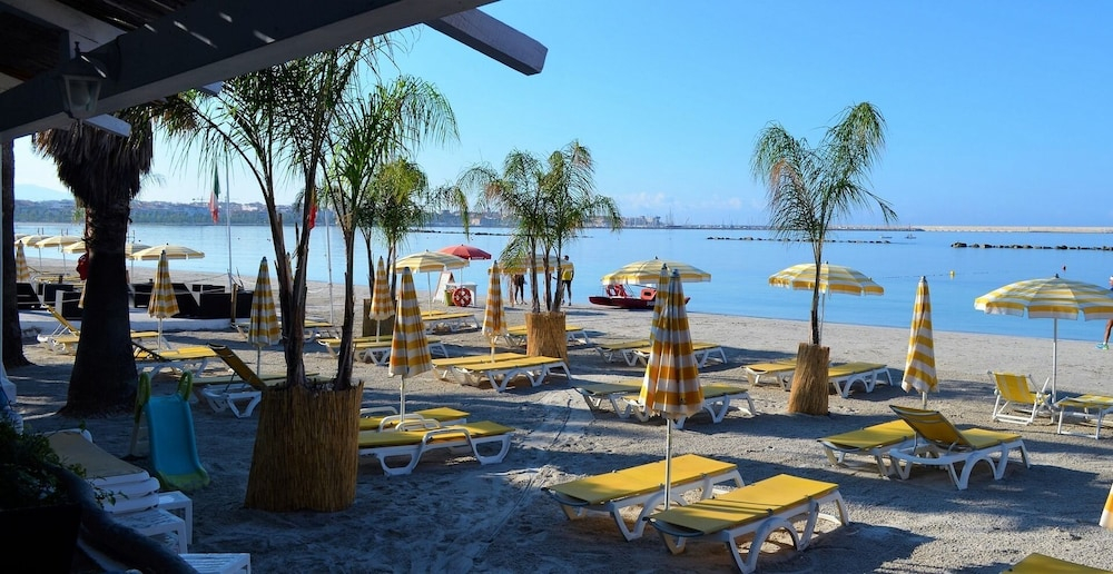 Lido Di Alghero Beach Resort