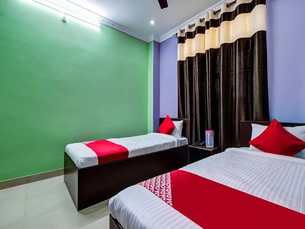 OYO 13927 Green View Guest House