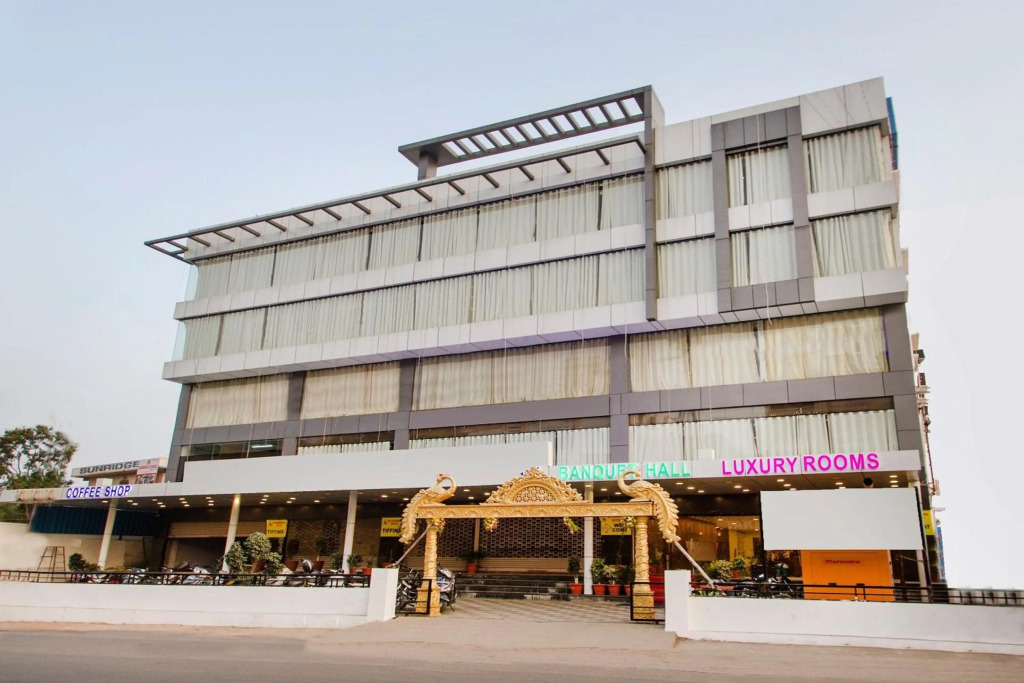 Collection O Dilsukhnagar Bus Terminal Hyderabad Formerly Karthikeya City Stay