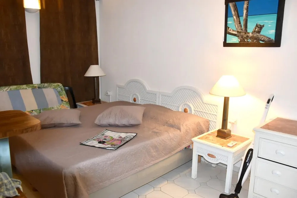 Studio in Saint-françois, With Pool Access and Furnished Terrace - 2 k