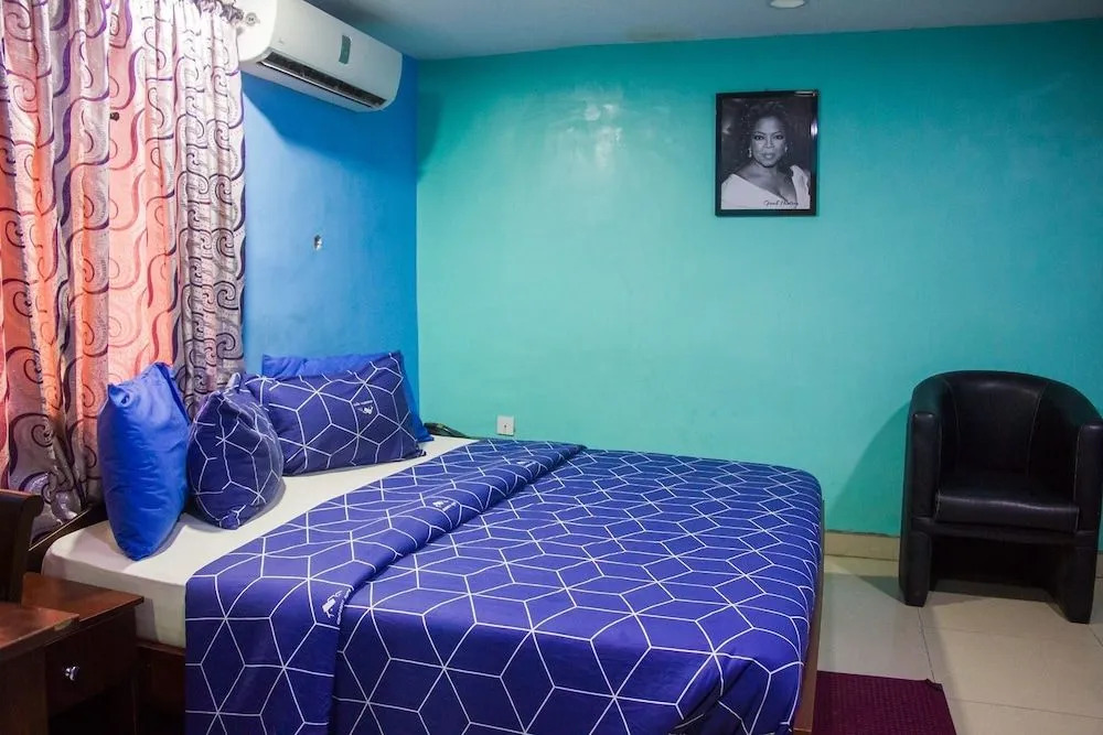 November 5 Hotel Lagos