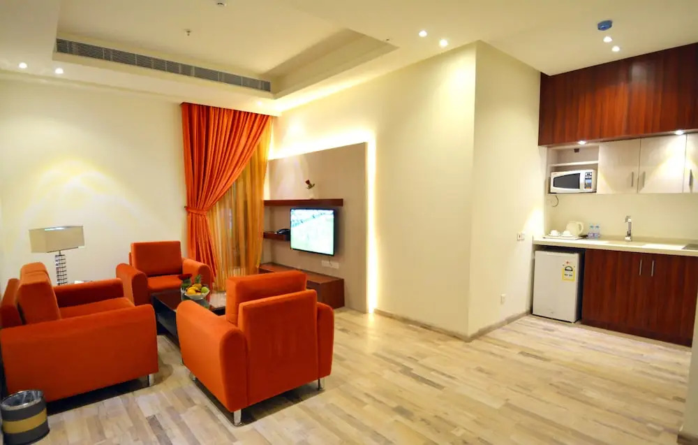 Thwary Hotels Suites 3