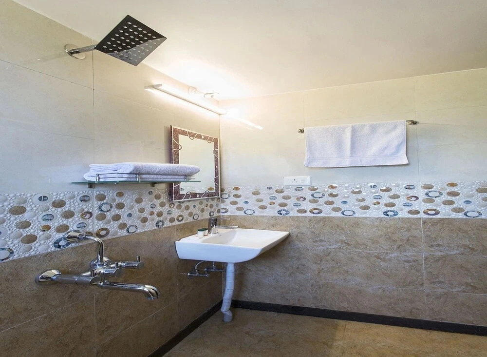 JK Excellency by OYO Rooms