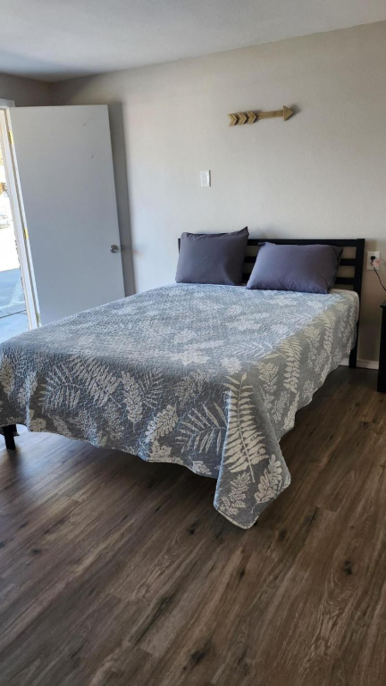 Golden Arrow Motel