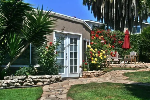 Mission Bay Cottage
