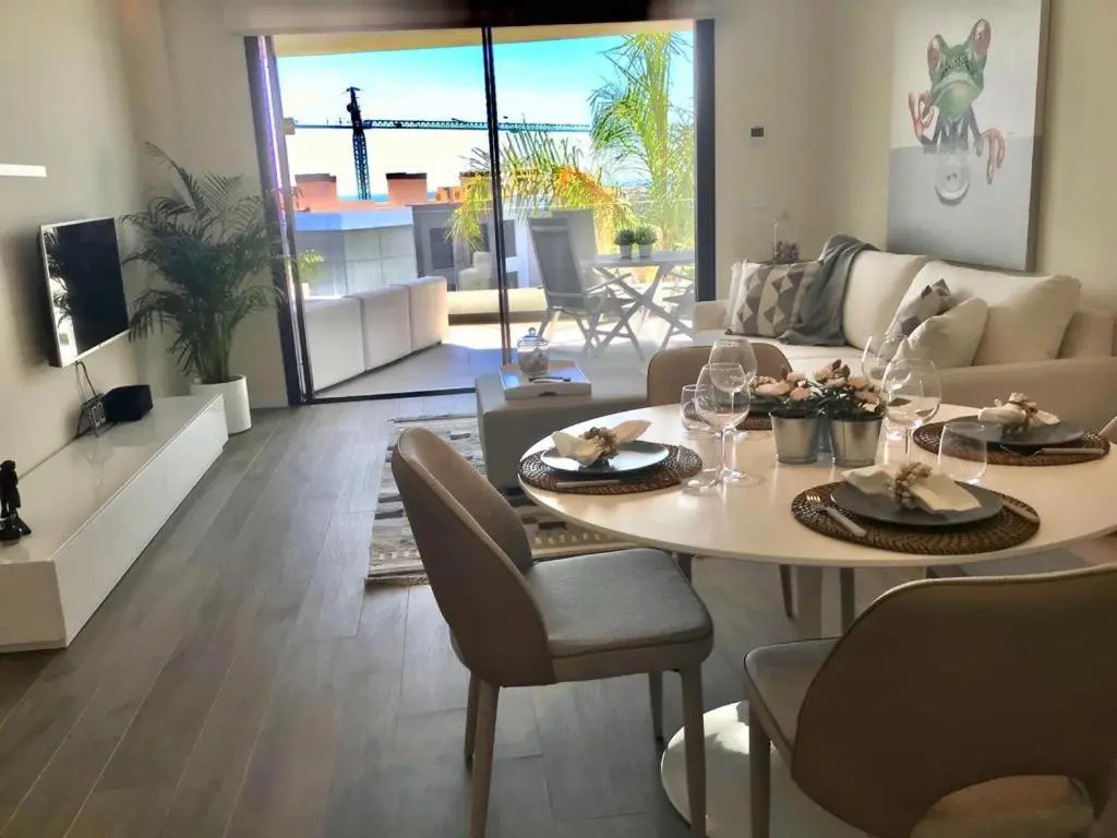 The View Luxury Vacation Apartment 2