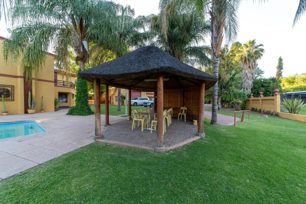 Sunriver Kalahari Lodge Riverside stay in Upington