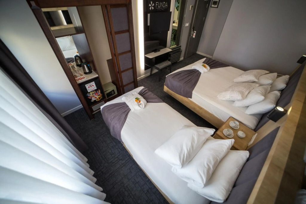 Funda Hotel