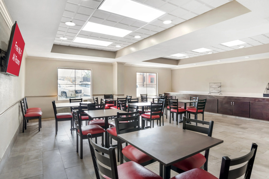 Red Roof Inn PLUS & Suites Vicksburg