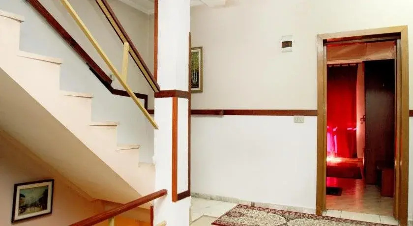 Hotel Lugano Tirana