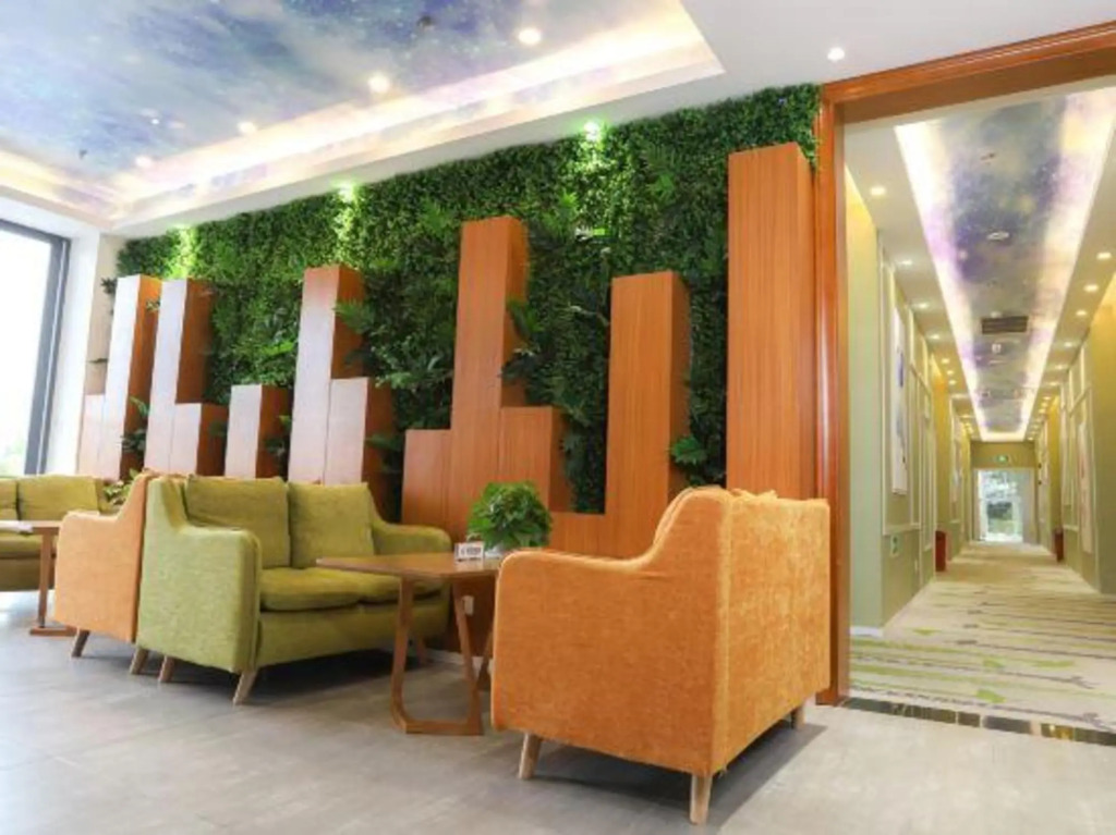 LocaJoy Theme Hotel