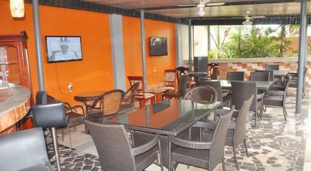 Denami Suites