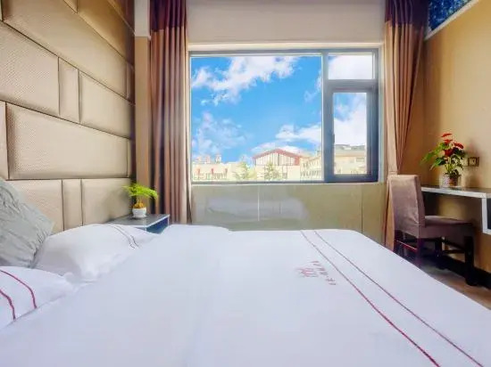 Domi Hotel