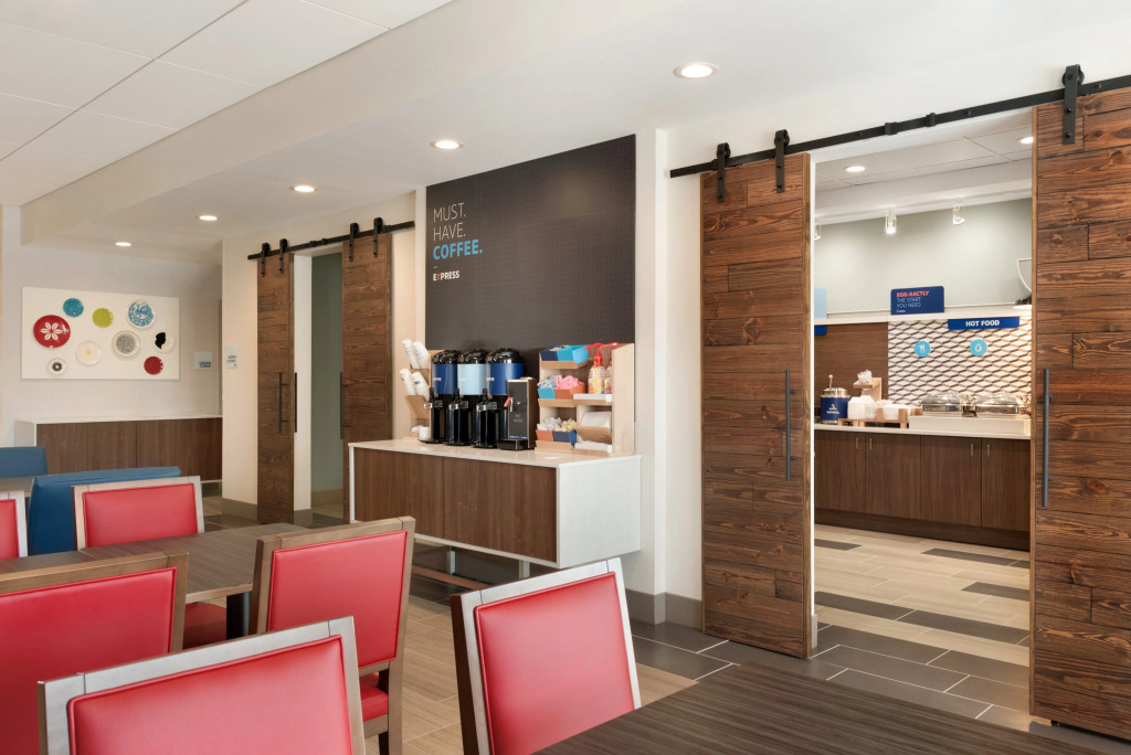 Holiday Inn Express & Suites-Cincinnati South - Wilder by IHG