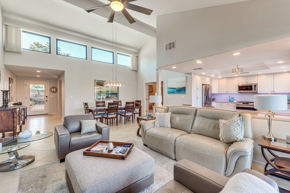 11 Mi to Coachella: Palm Desert Gem w/ Pool Access
