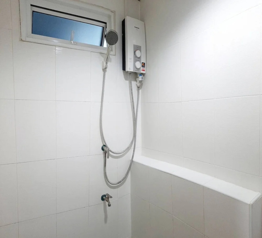 Ada Apartment