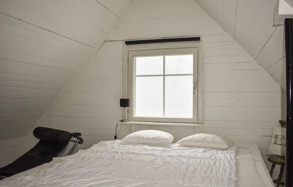 4 Bedroom Cozy Home In Smedstorp