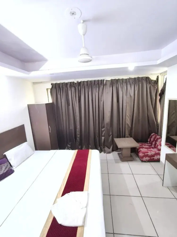 Goroomgo Edge Homestay Mahipalpur