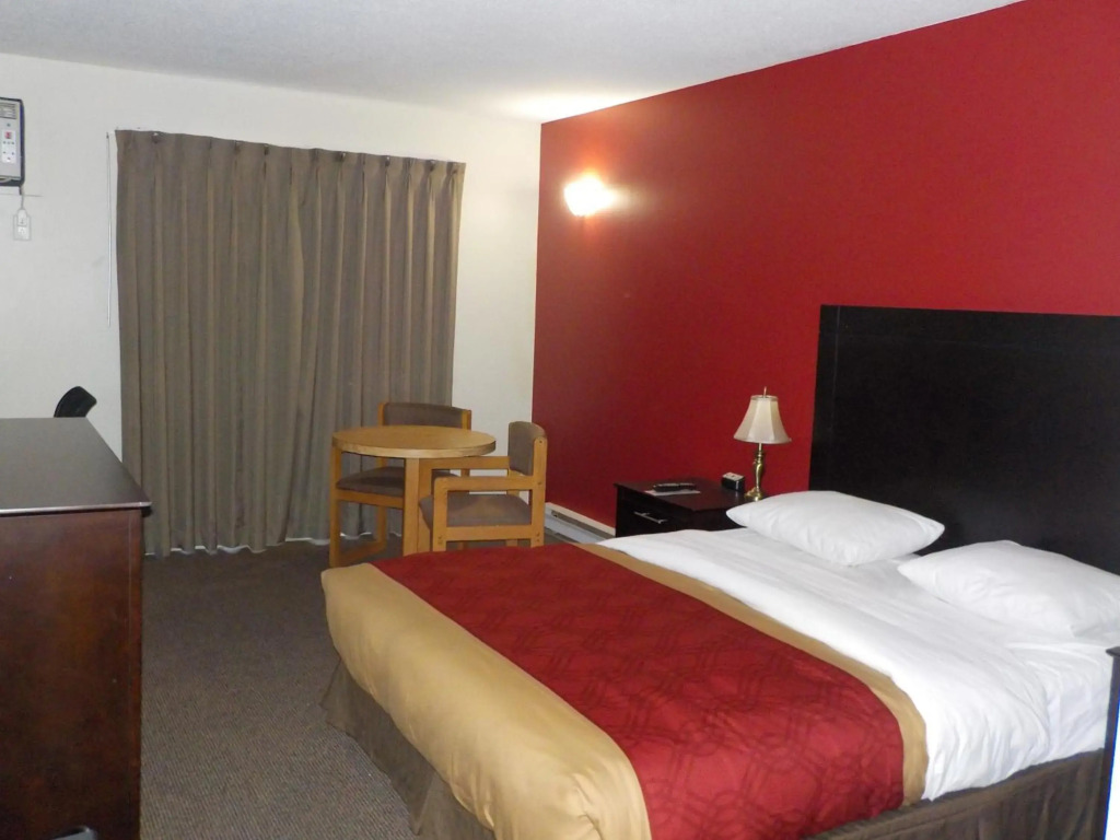 Courtyard Inn Vernon
