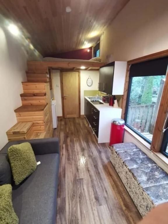 Tiny House-Hot Tub-St Clears-Pembrokeshire-Tenby