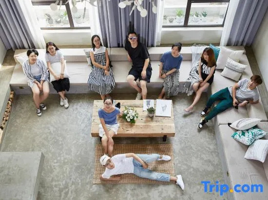 Tasha Dudo Amor Private Tang Castle Homestay (Moganshan Branch)